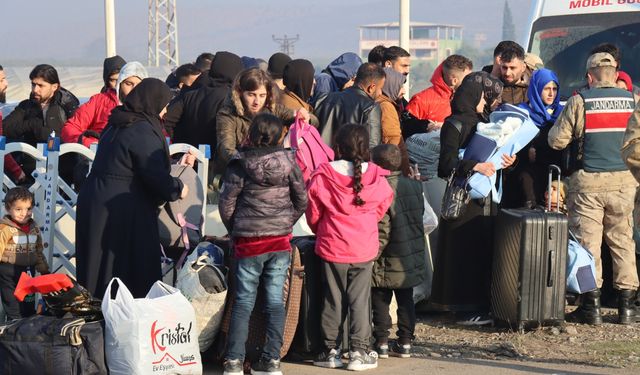 Türkiye'deki Suriyelilerin ülkelerine dönüşü sürüyor