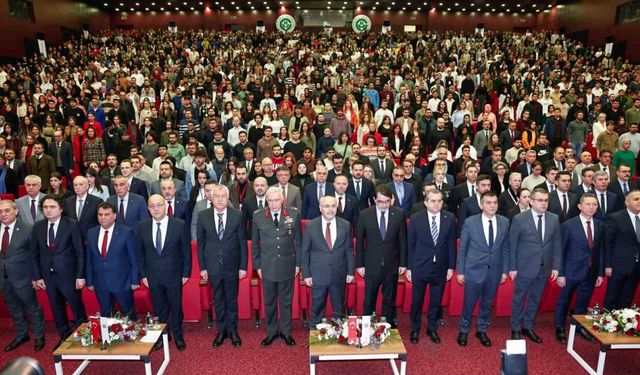 Doğu Akdeniz Bölgesel Kariyer Fuarı açılışı Vali Köşger’in katılımıyla yapıldı