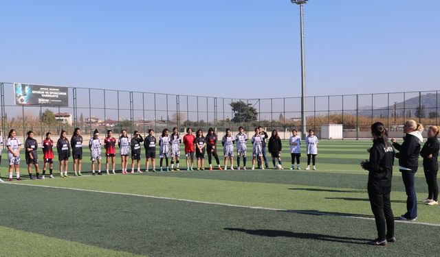 Hatay'da 15 ve 17 Yaş Altı Kız Milli Futbol Takımı Seçmeleri yapıldı