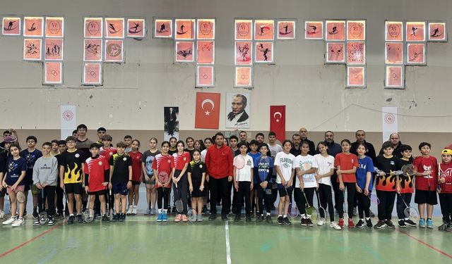 Samandağ'da badminton il seçmeleri yapıldı