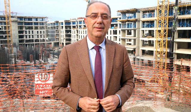 Antakya'da belediyenin yerinde dönüşüm projesiyle depremzedeler yeni evlerine kavuşuyor