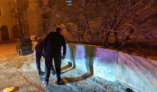 Hatay'da 4 kişiye hakaret içerikli yazı yazdıkları duvarı boyama cezası verildi