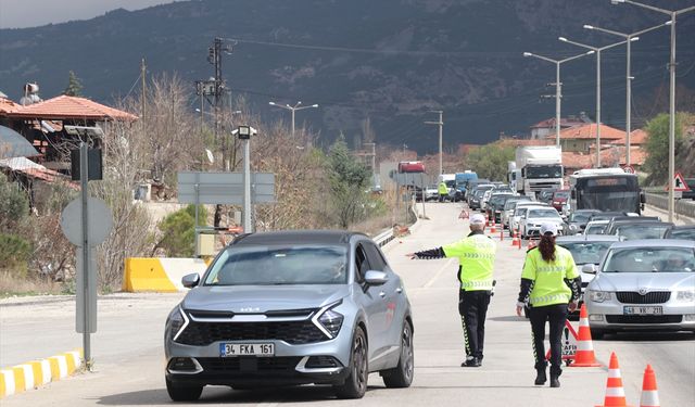 Burdur'da bayram tatili dolayısıyla tedbirler artırıldı