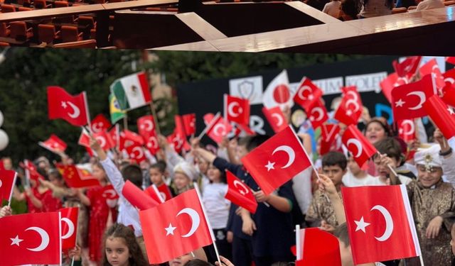 Buse Bilim Koleji öğrencileri 23 Nisan'ı kutladı