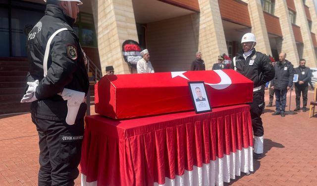 Isparta’da trafik kazasında hayatını kaybeden komiser Akkoyun için tören düzenlendi