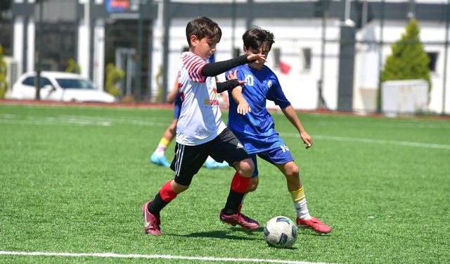 Okul Sporları Futbol Grup Müsabakaları Osmaniye’de başladı