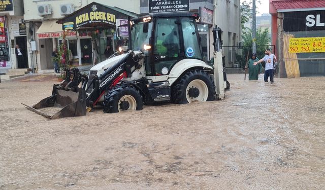 Osmaniye’de sağanak hayatı olumsuz etkiledi