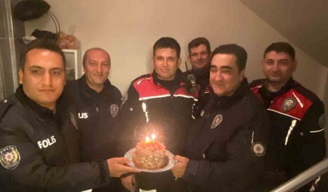 Burdur’da "kavga" ihbarına giden polis ekiplerine tatlı sürpriz