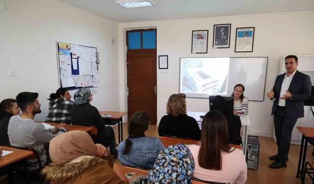 Büyükşehir ipek böceği yetiştiriciliğini yaygınlaştırıyor