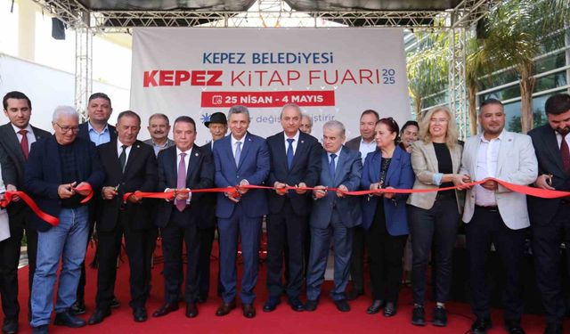 Kepez Kitap Fuarı "Sayfalar Değişir, Değiştirir" temasıyla kapılarını açtı