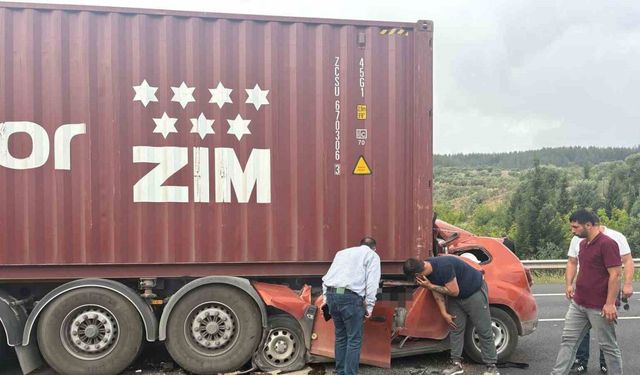 Osmaniye’de otomobil tıra arkadan çarptı: 1 ölü