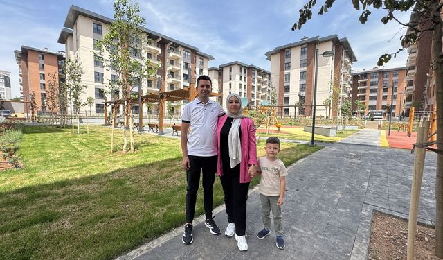 6 Şubat Depremlerinde Yıkılan Ebrar Sitesi'nde Yaşam Yeniden Başladı