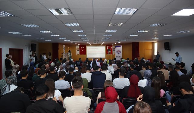 Afşin Sağlık Yüksekokulu’ndan Hemşirelik Haftasına Özel Seminer Düzenlendi