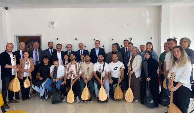 Afşin’de Bağlama Dağıtım Töreni Gerçekleştirildi