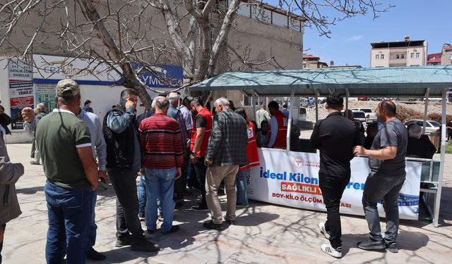 Afşin’de Vatandaşlar Vücut Kitle Endekslerini Öğreniyor