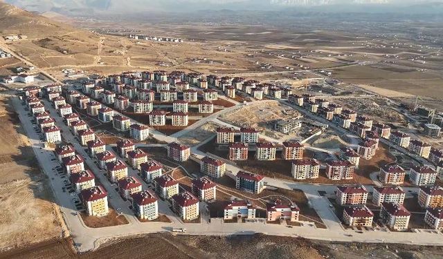 Afşin'de 4 Bin 481 Kalıcı Konut Teslim Edildi
