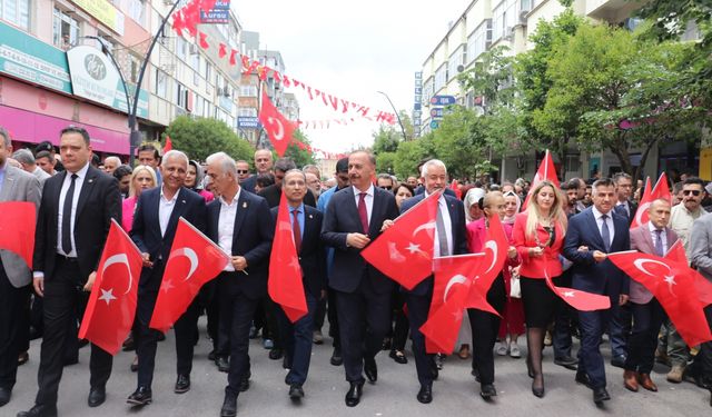 Isparta'da "2025 Uluslararası Gül Festivali" başladı