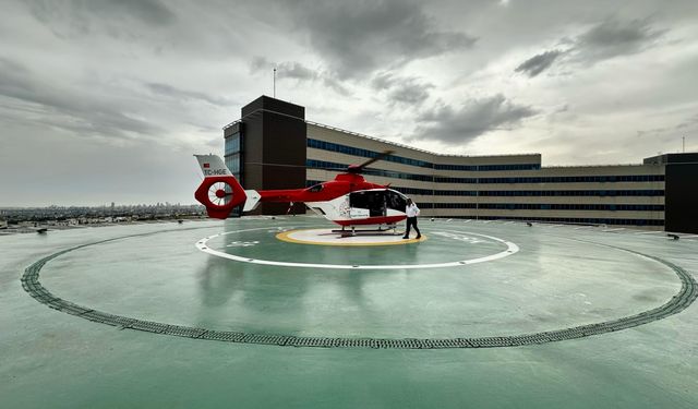 Mersin'de ambulans helikopter 2 yaşındaki bebek için havalandı