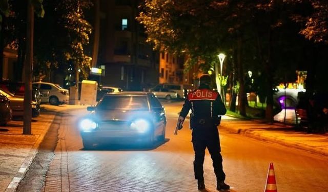 Isparta’da asayiş ve trafik uygulamasında 13 sürücüye cezai işlem uygulandı