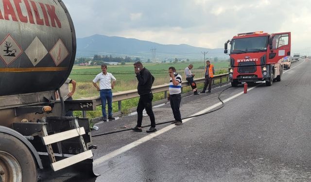 Osmaniye’de seyir halindeki tanker yandı