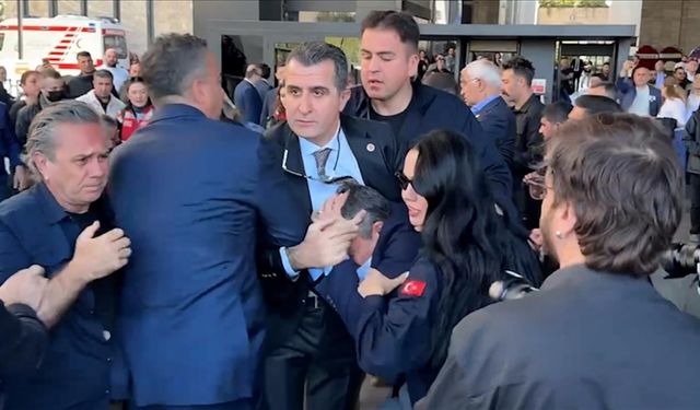 CHP Genel Başkanı Özel'e Önder'i anma töreninin ardından yumruklu saldırı