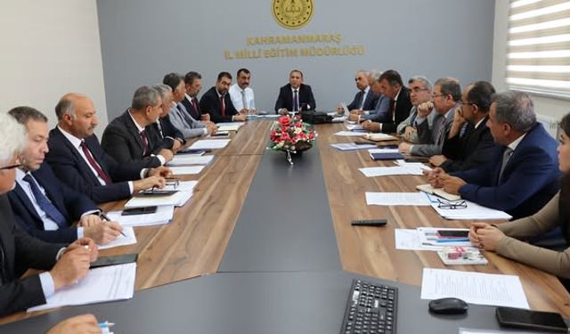 Kahramanmaraş İl Milli Eğitim Müdürlüğü'nde Eğitim Değerlendirme Toplantısı Düzenlendi