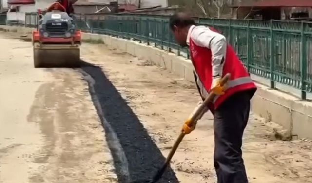 Elbistan Belediyesi’nden Asfalt Yama Çalışması Devam Ediyor