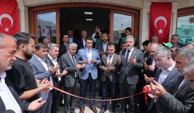 Elbistan’da Hulusi Efendi Vakfı’nın Hayır Çarşısı Açıldı