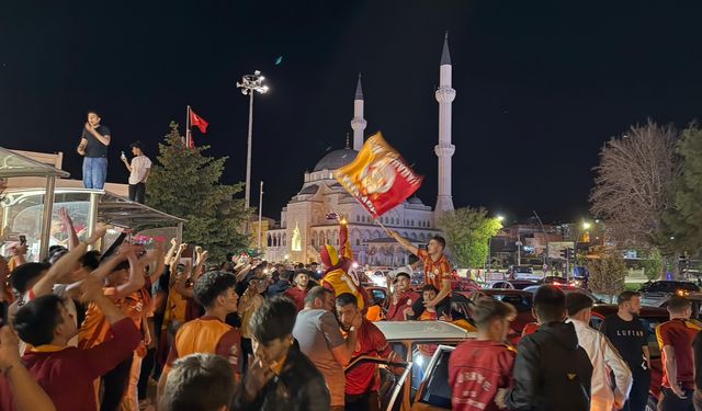 Galatasaray Şampiyonluğunu İlan Etti!