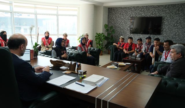 İl Müftüsü Kotan, Kahramanmaraş Diyanet İzcilerini Makamında Misafir Etti