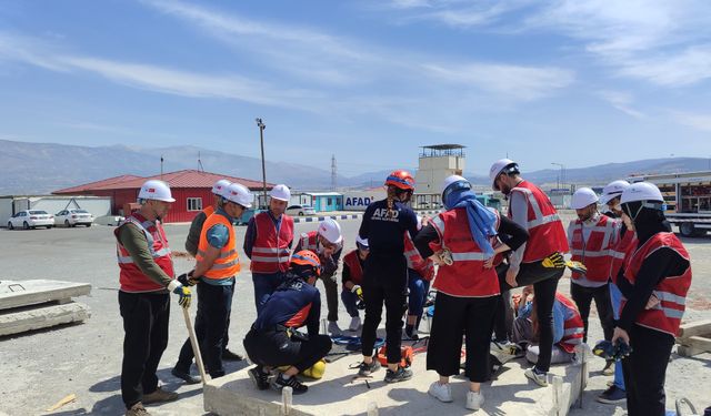 “İmam Hatipli Olmak İstiyorum” Yarışması ve 5. Sınıf Kayıt Kabul Sınavı Gerçekleştirildi