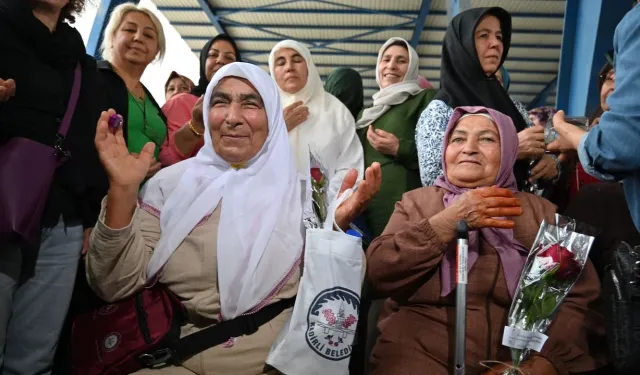 Kadirli'de hacı kafilesi için uğurlama töreni yapıldı