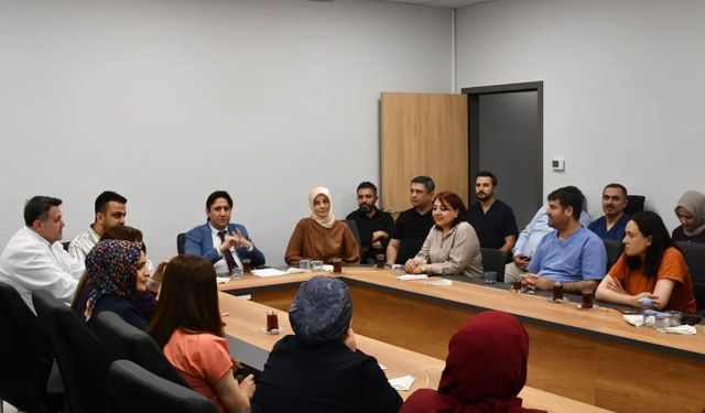 Kahramanmaraş İl Sağlık Müdürü'nden Hemşirelere Anlamlı Ziyaret