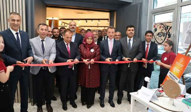 Kahramanmaraş’ta “Türkiye Yüzyılına Değer Katanlar” Programı Gerçekleştirildi