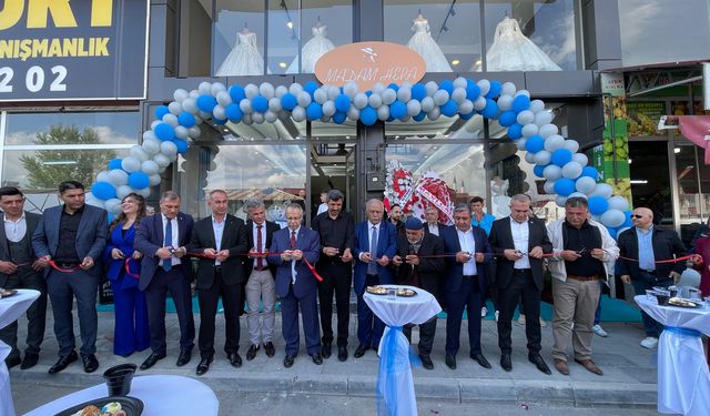 Madam Hera Gelinlik ve Perde Mağazası Açıldı