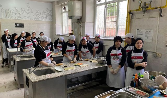 Sodexo’nun ‘Gelecek Atölyeleri’, Manisa’daki Öğrencilerle Buluşuyor