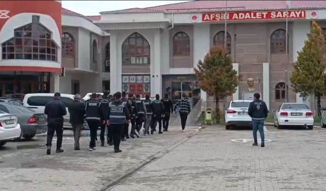 Afşin’de Tefecilik ve Nitelikli Yağma Operasyonunda 5 Şahıs Tutuklandı