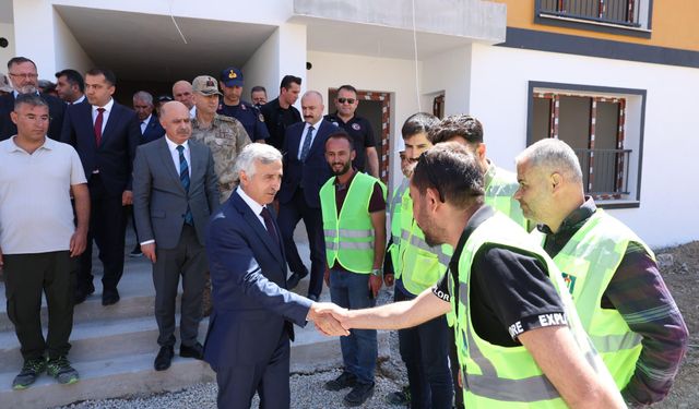 Ünlüer’den TOKİ Konutlarına Ziyaret