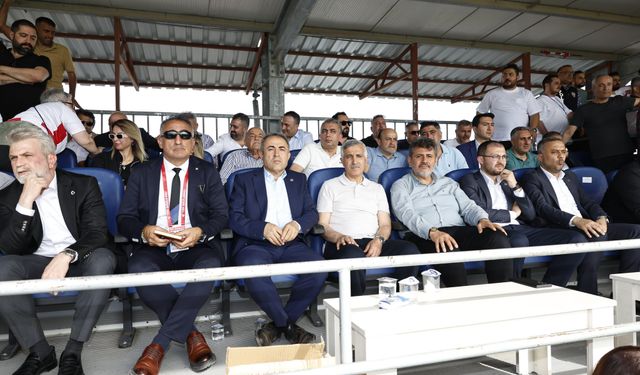 Vali Ünlüer, İstiklalspor-Kırıkkalespor Müsabakasını İzledi