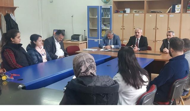 Milli Eğitim Müdürü Gezer’den Okul Ziyareti
