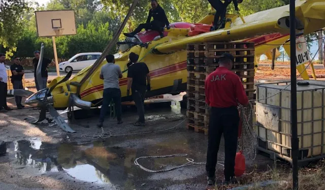 Adana'da baraj gölüne düşen yangın söndürme uçağının enkazı çıkarıldı
