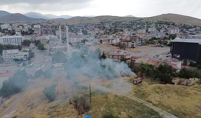 Afşin Kalesi’nde Yangın Çıktı