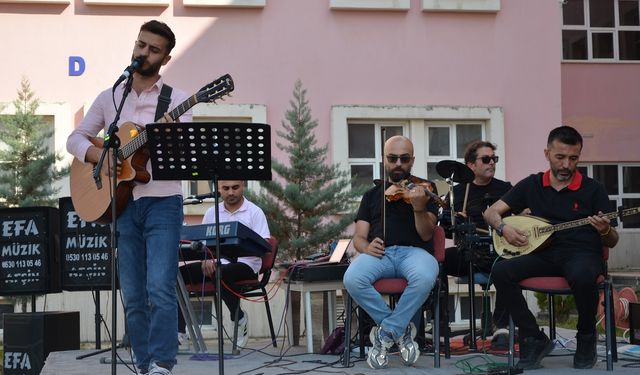 Afşin Meslek Yüksekokulu’nda Yıl Sonu Şenliği Düzenlendi