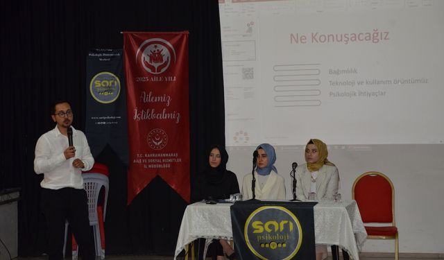 Afşin’de “Teknoloji Çağında Büyümek” Paneli Düzenlendi
