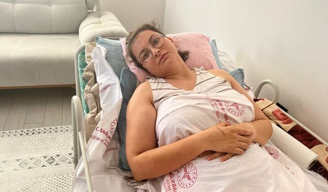 Adana'da eşi tarafından balkondan atıldığı öne sürülen kadın felç kaldı
