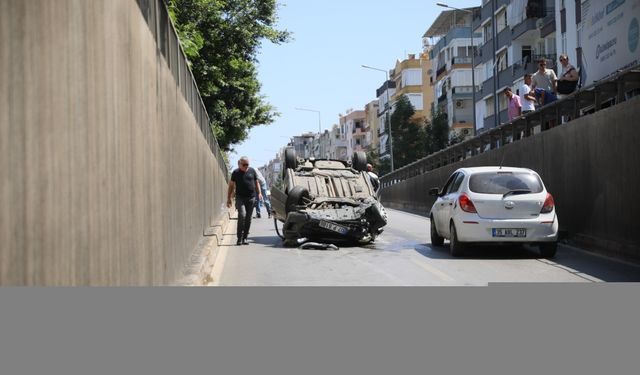 Antalya'da alt geçitte takla atan otomobilin sürücüsü yaralandı
