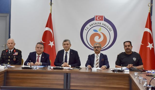 Antalya'da "Turizm Güvenliği Toplantısı" gerçekleştirildi