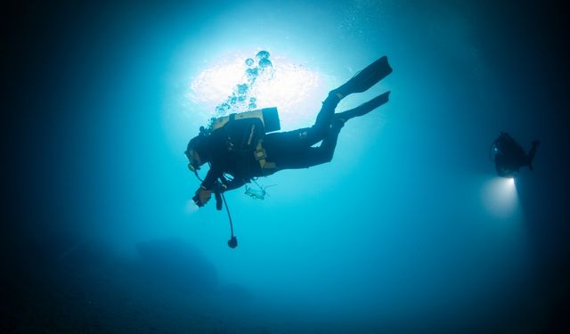 Antalya'nın "gizemli mağarası" Altınbeşik'teki biyolojik çeşitlilik su altından görüntülendi