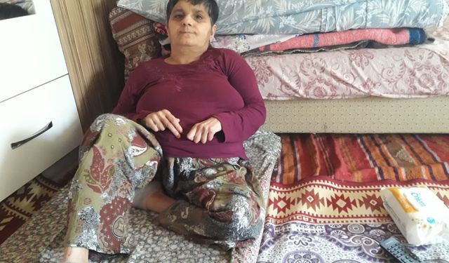 Serik'te yaşayan yatalak kadın akülü engelli aracına kavuşmak istiyor
