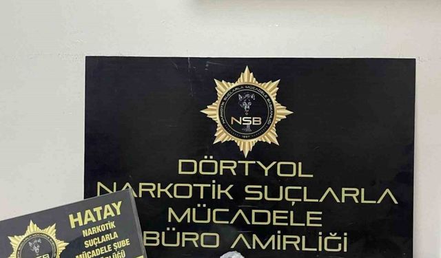 Erzin’de durdurulan araçta 650 gram metamfetamin ele geçirildi